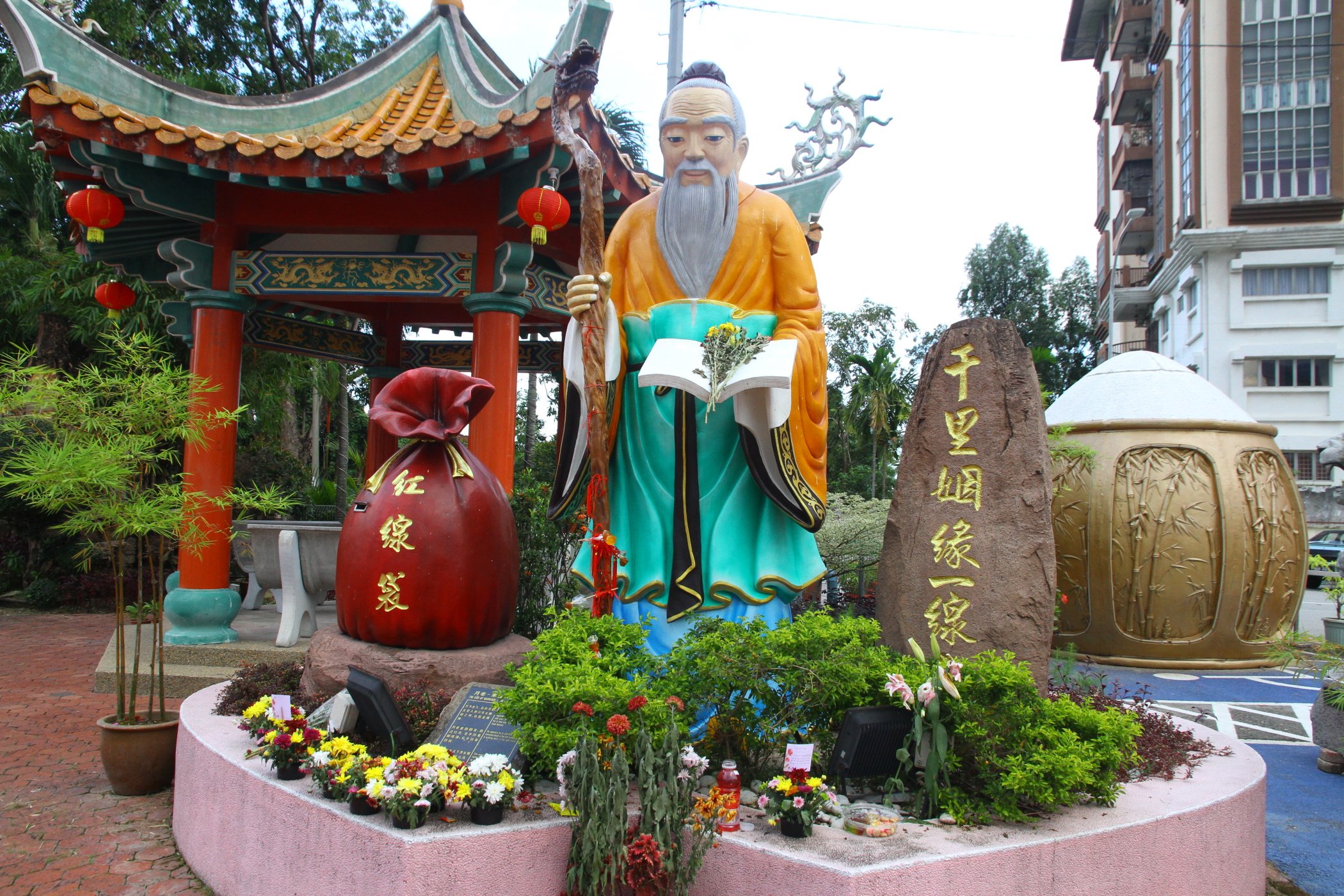 (13日见报)大都会/疫起出游:热门打卡宗教场所
