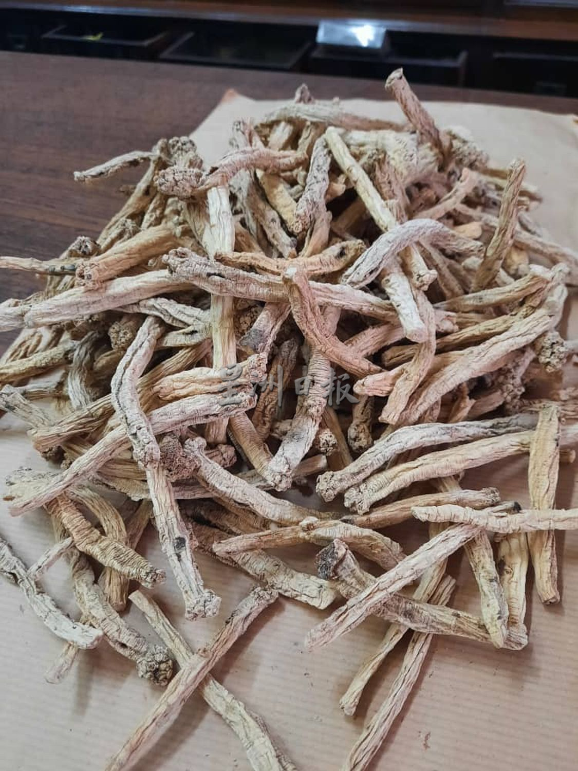 （古城封底主文）中药数月前涨价，年关之时业者不调涨