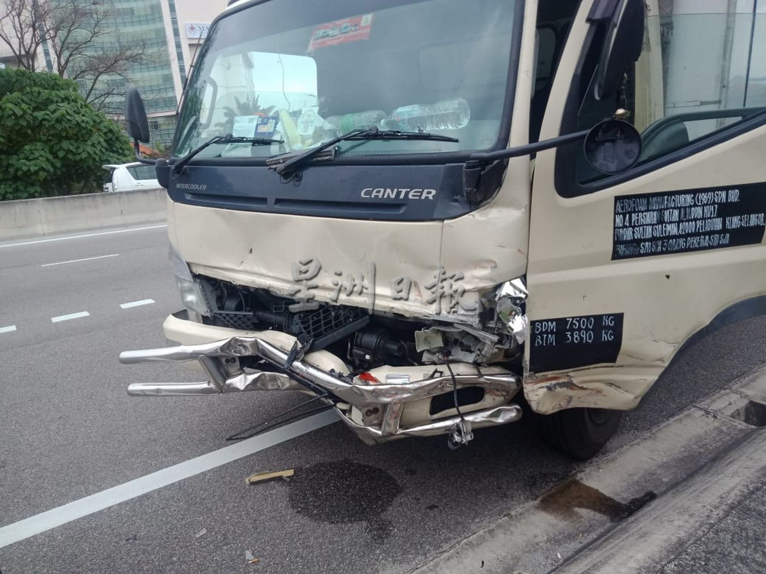 （古城版）5车1罗里连环撞