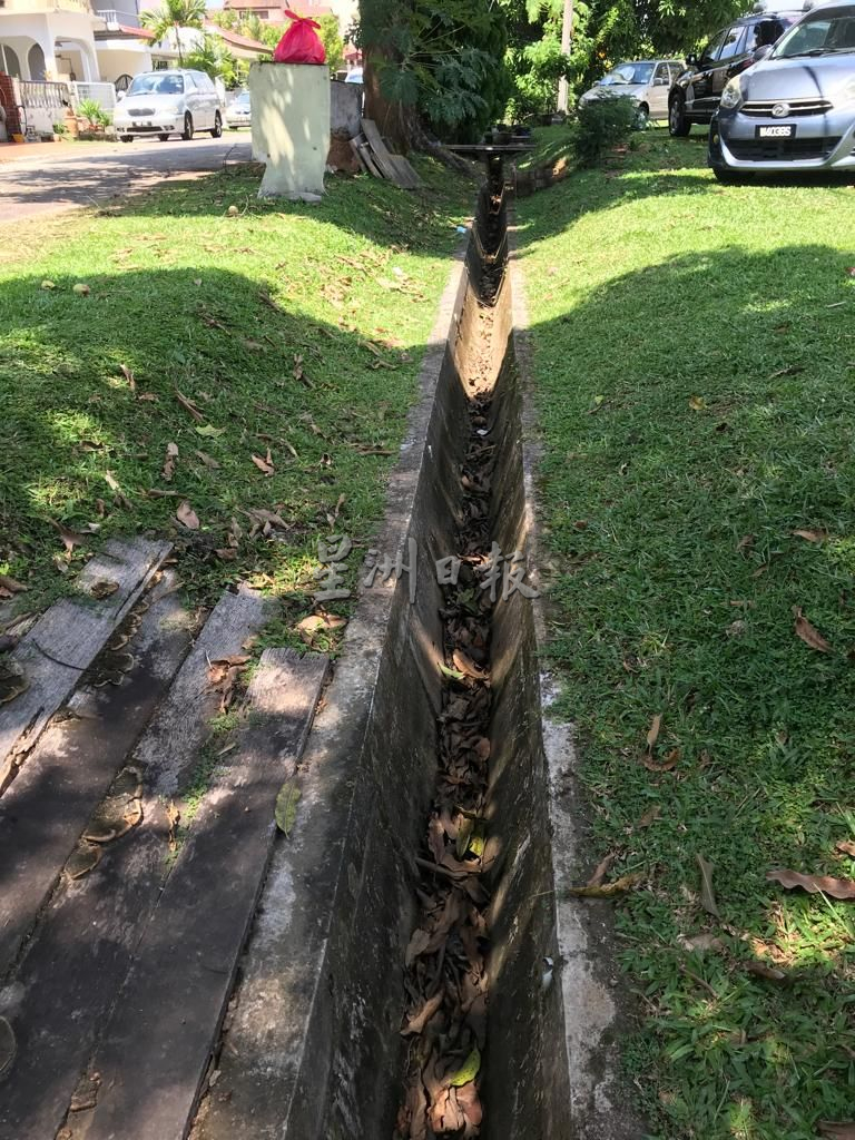 (古城第三版主文)德利玛两条路发生闪电水灾 郭子毅促市议会提升排水沟