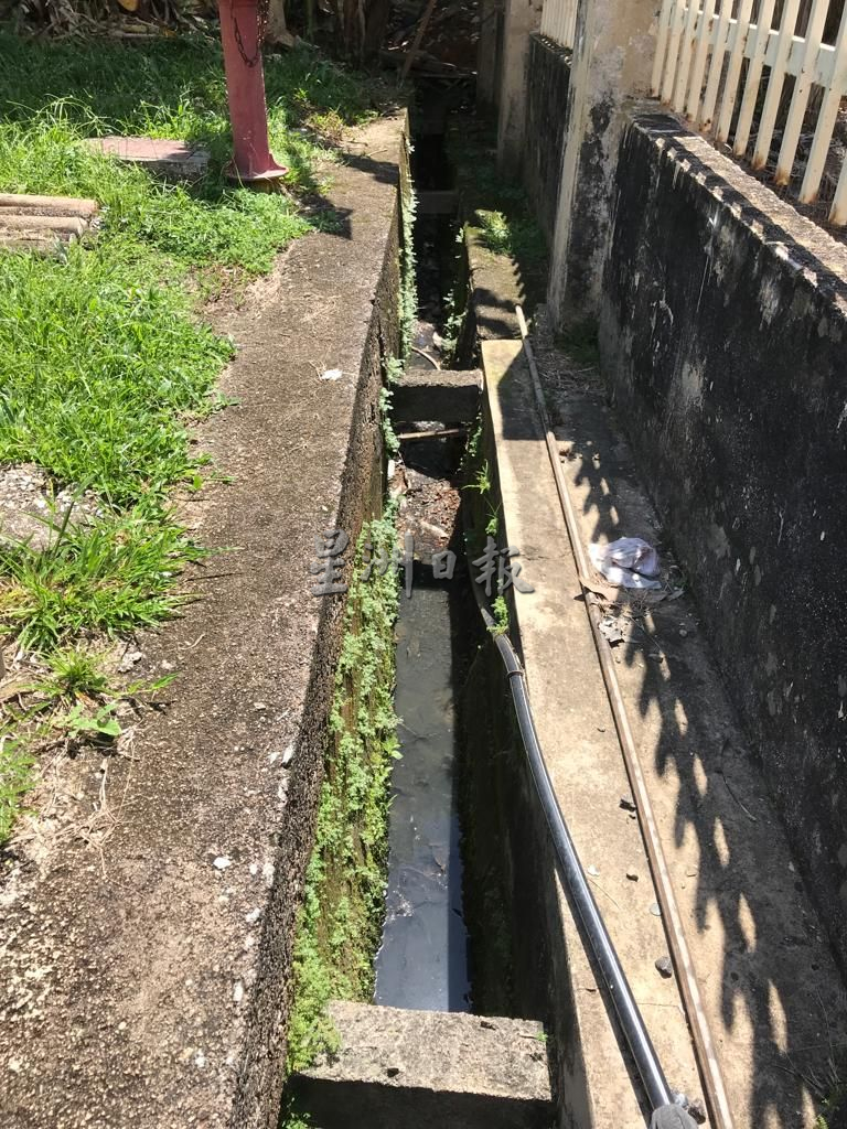 (古城第三版主文)德利玛两条路发生闪电水灾 郭子毅促市议会提升排水沟