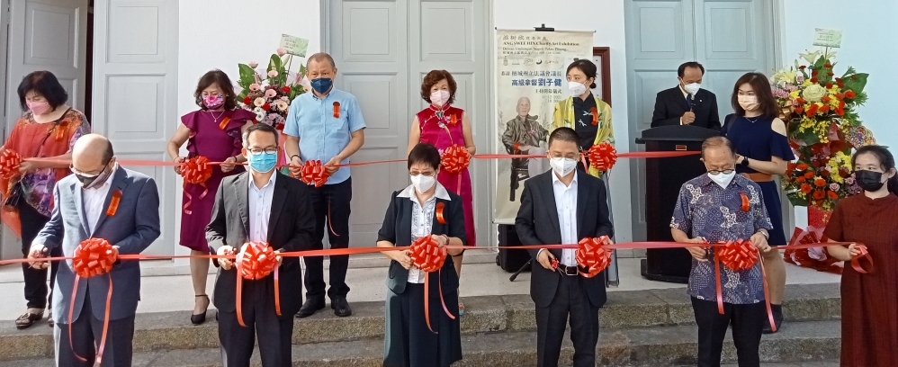 （大北马）已故翁树欣《欣欣载荣》慈善画展