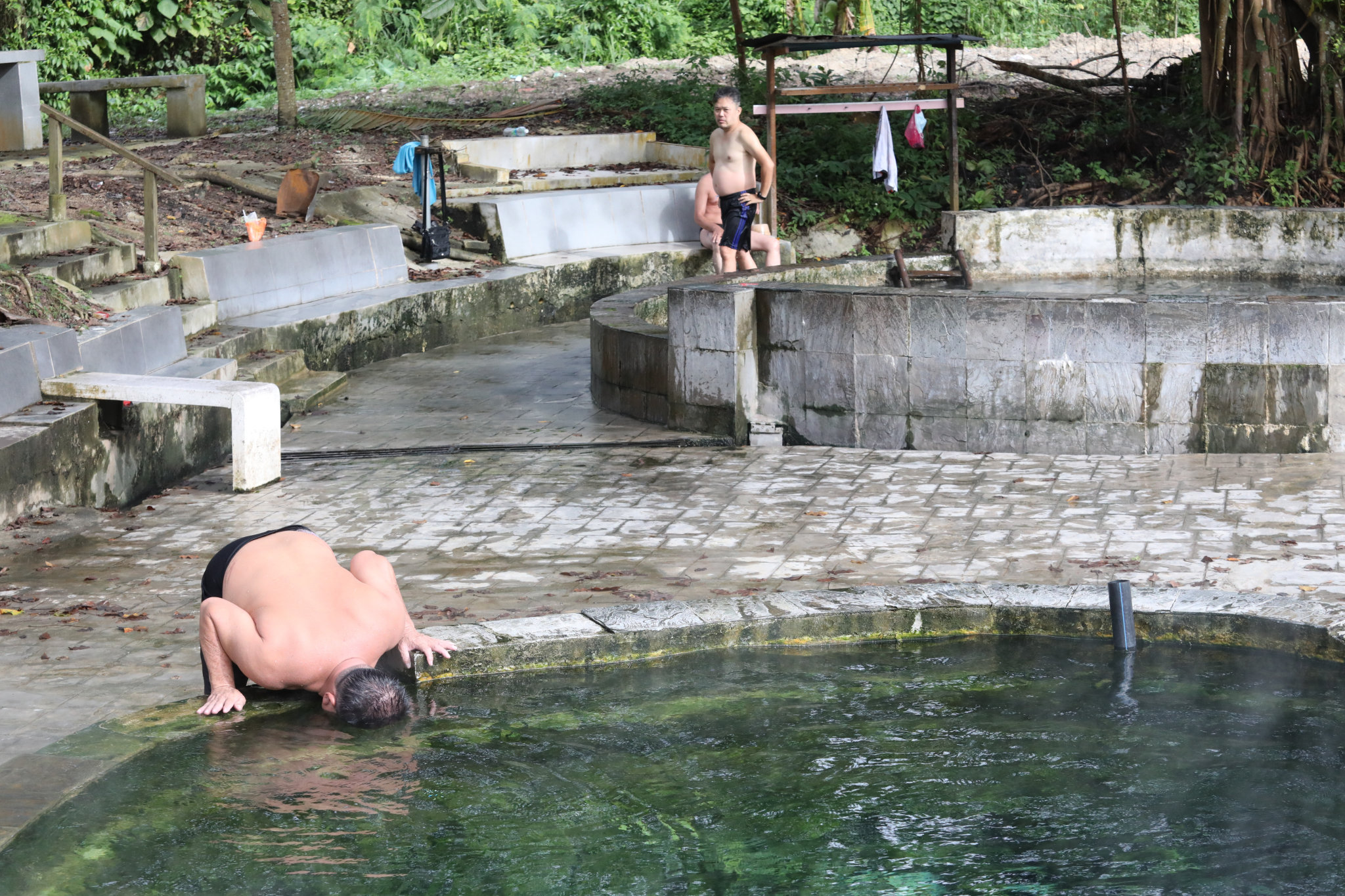 (封面主)大都会/巡视士拉央热水湖重开