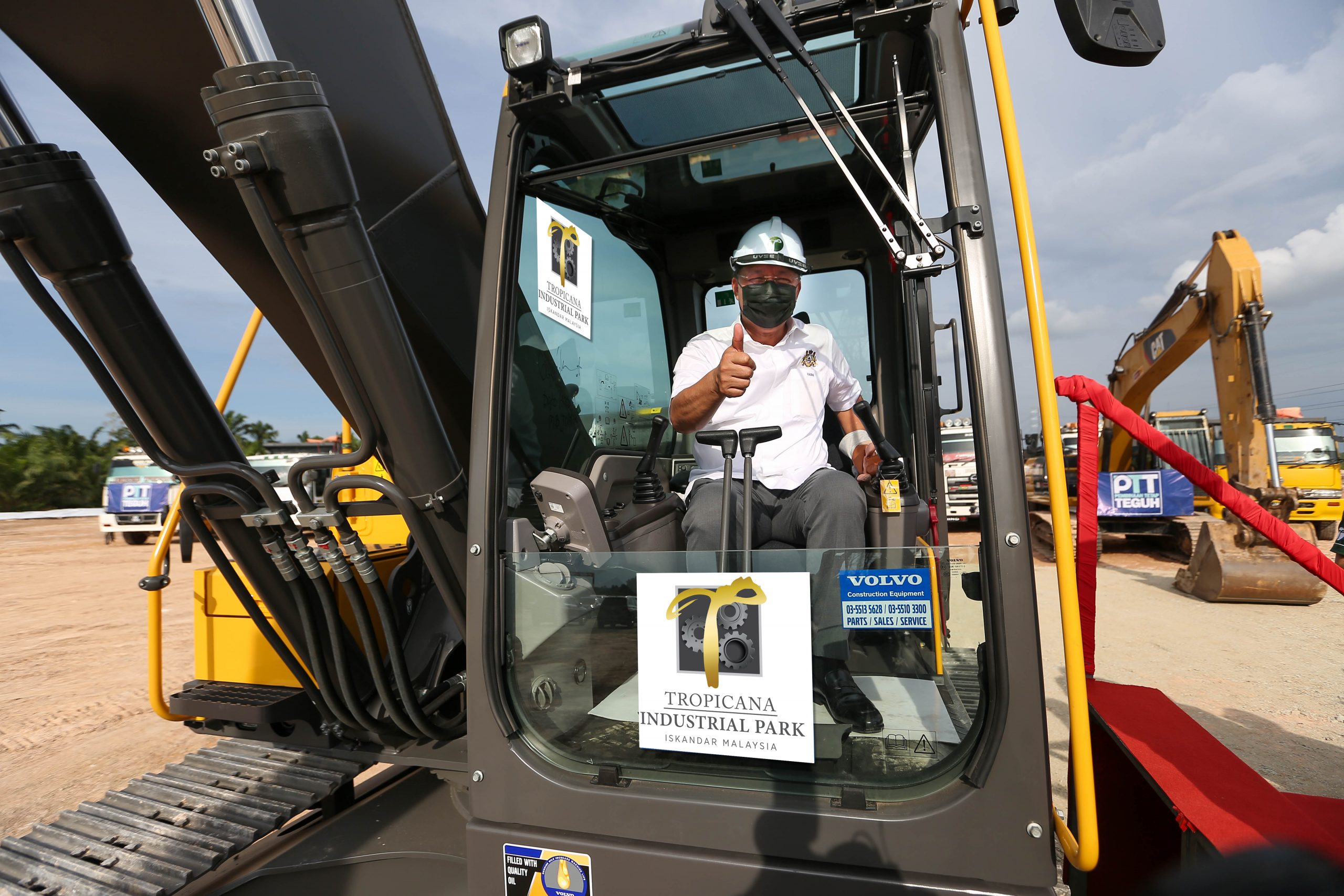 (已签发)柔:提升对我国信心,柔大臣吁各单位简化投资程序