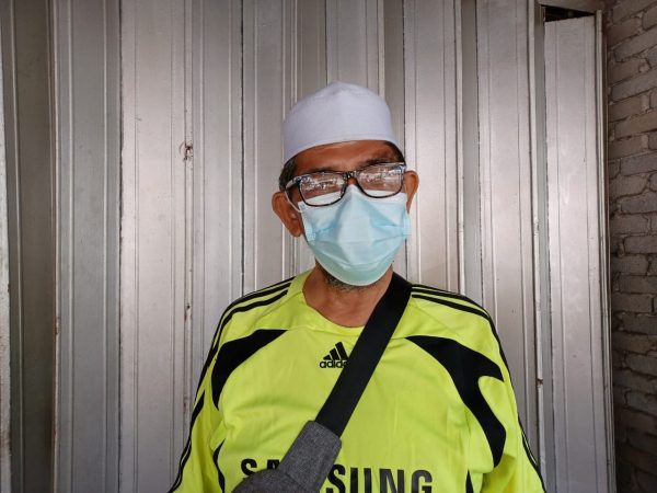 (早报头)大都会/遭洪流袭击的呀吃18英里中华小学面目全非