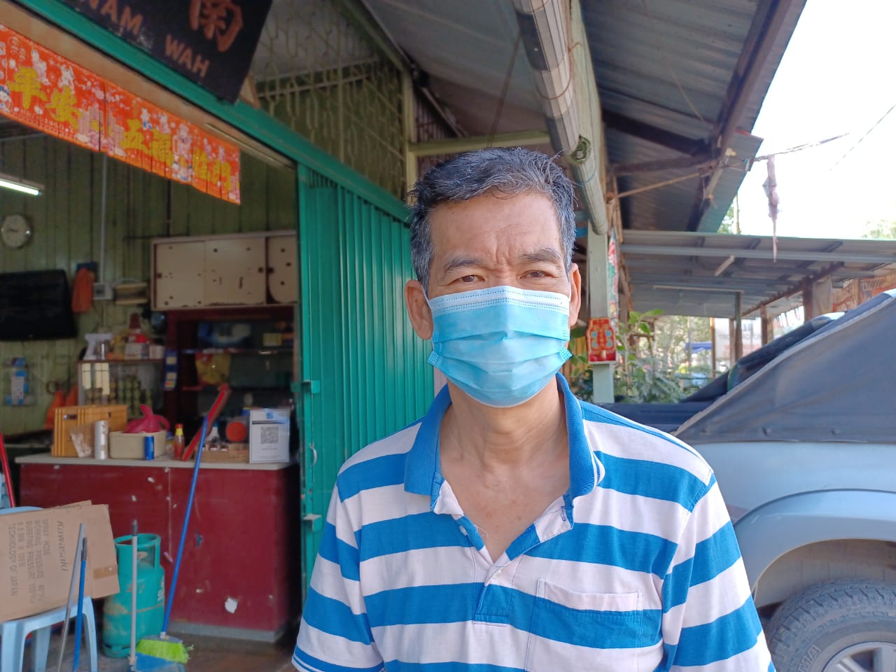 (早报头)大都会/遭洪流袭击的呀吃18英里中华小学面目全非