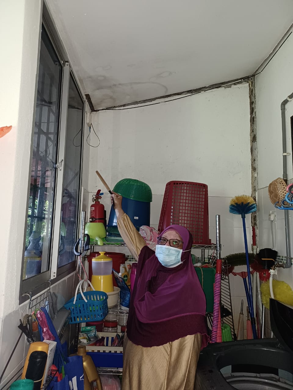 me （版2头）大都会/加影美华山庄第一期19路整30间屋子出现地陷和墙壁龟裂