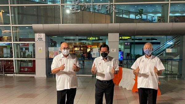 成功收复失地．  多种因素助俞小珊