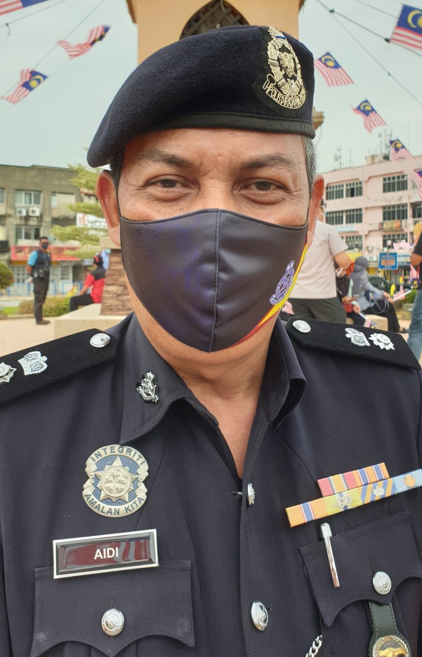 NS波德申:“假冒交警开路案”;2人主动自首,其中1人拥有“拿督”头衔