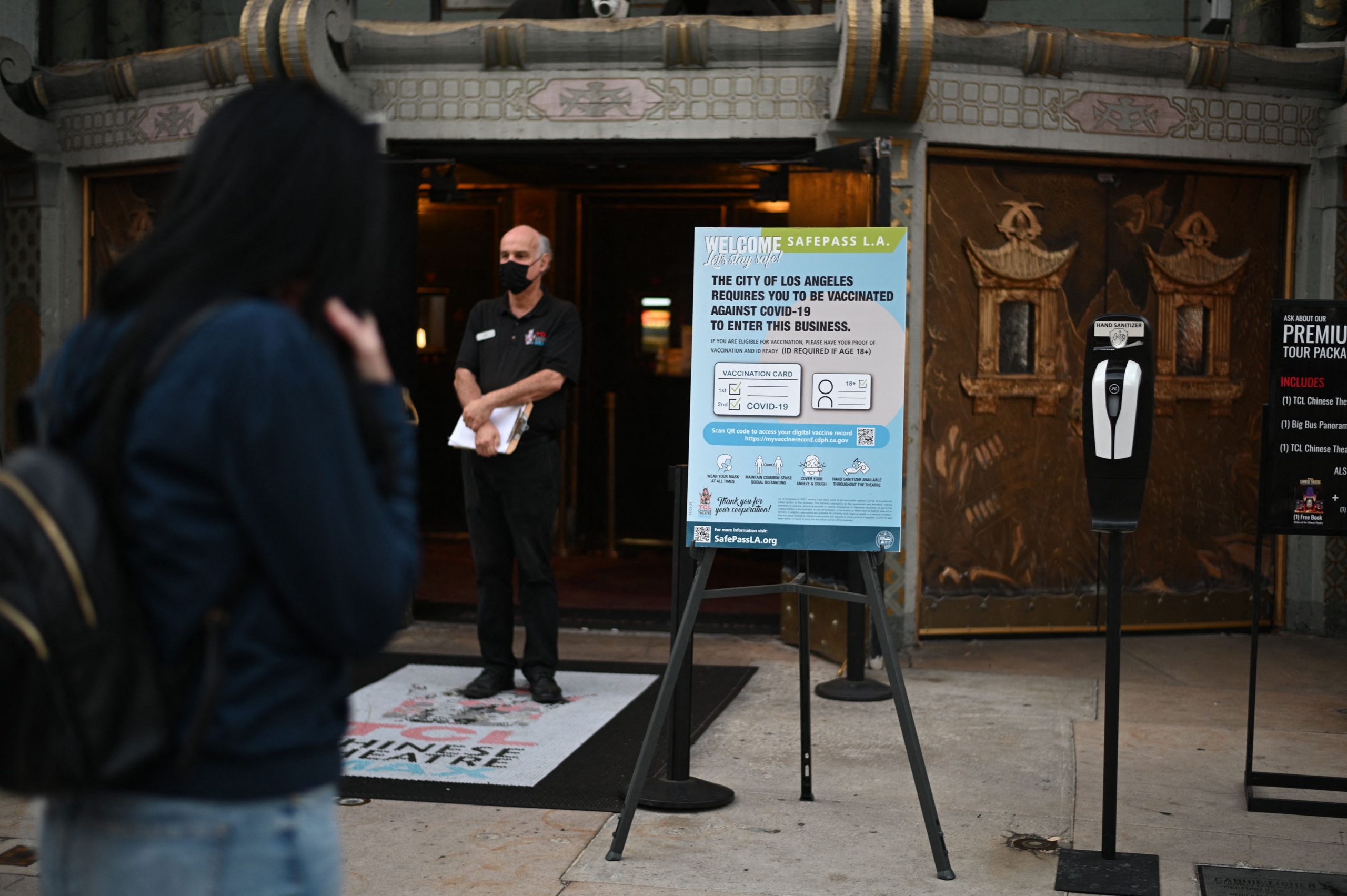  Omicron在美国至少17州现踪 福奇指危险性或逊于Delta