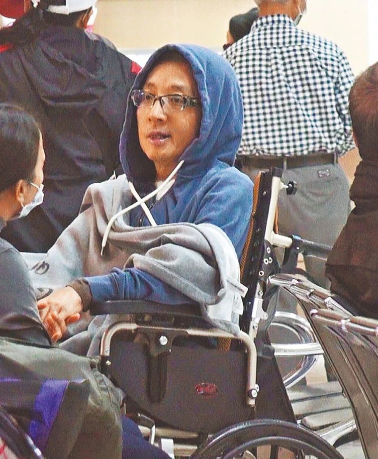 53岁袁惟仁被爆卧床呈植物人 