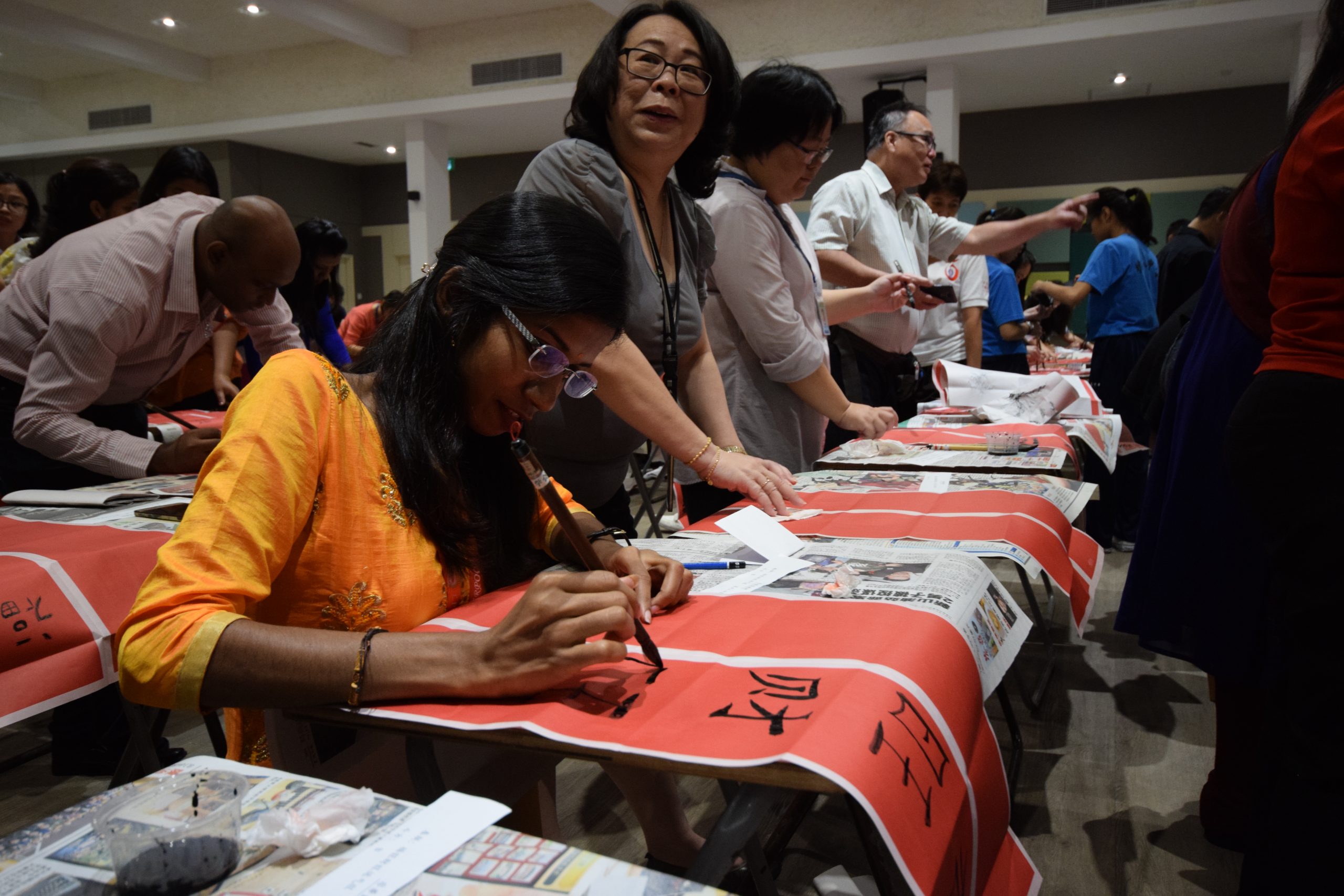 9/1见报∕我们/循人∕友族老师获董总长期服务奖