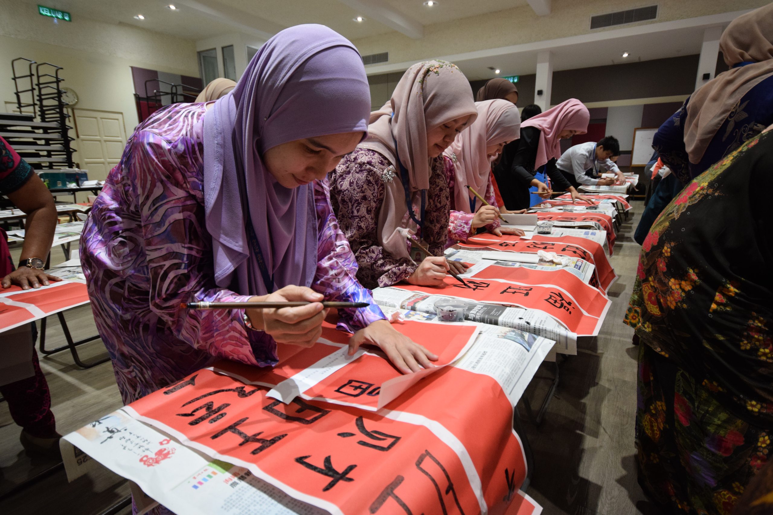 9/1见报∕我们/循人∕友族老师获董总长期服务奖