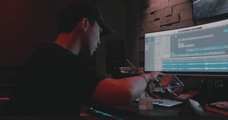 ØZI 1手段成功安抚Keanna  网跪服：比王力宏强！	