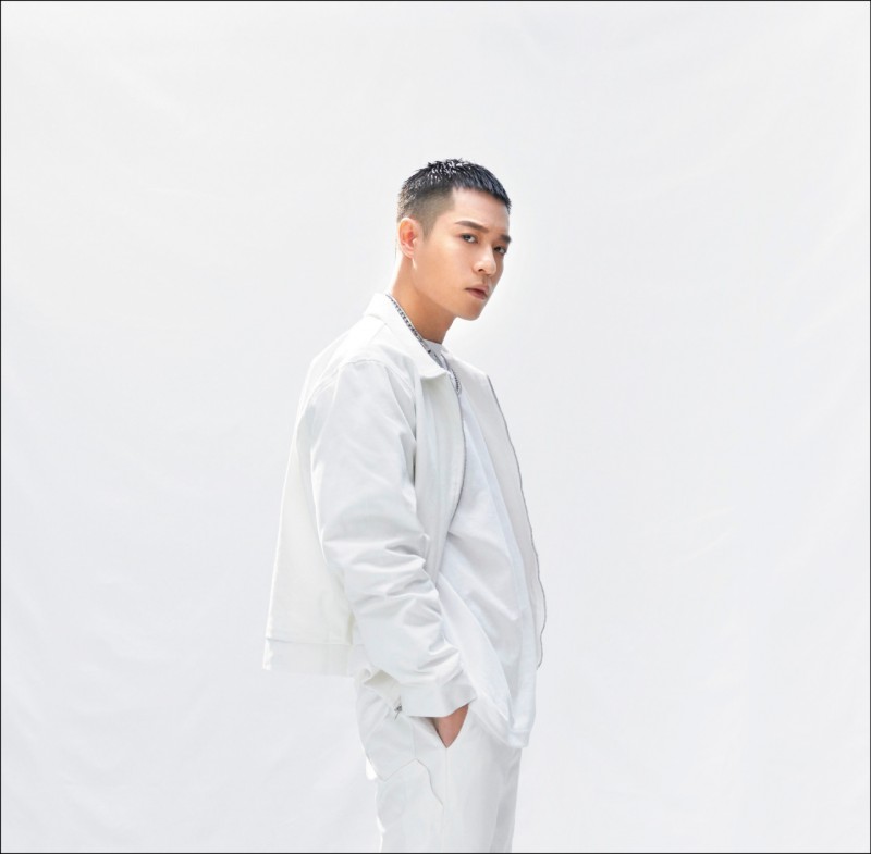 ​吐被星妈名气受累  周汤豪遭同学勒索