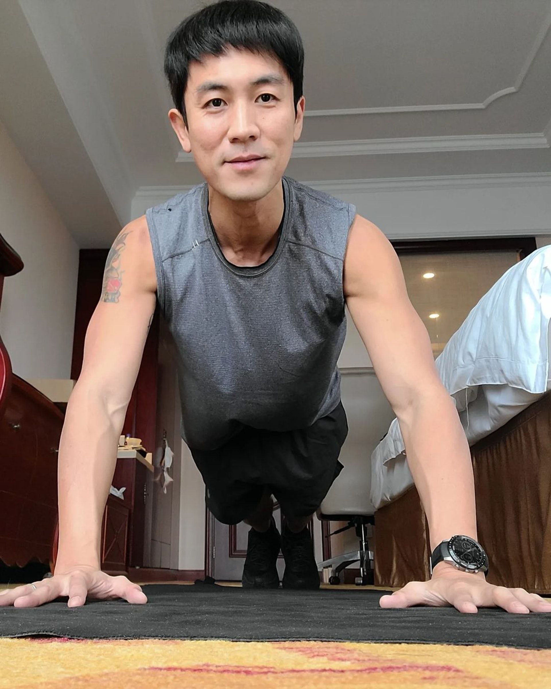 ​谭俊彦身价翻倍涨  一部剧收近400万 