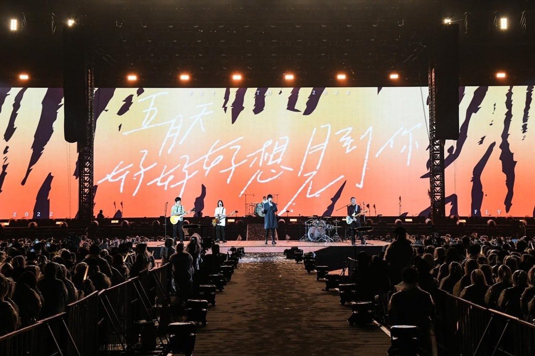 阿信娃娃音撩妹 粉丝直呼“融化了”