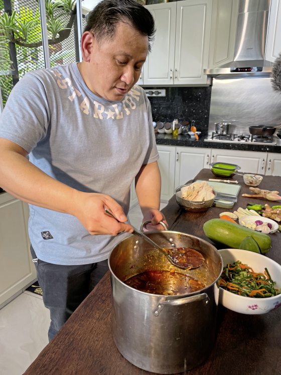 【​砂拉越独门年味／03】虾饼与阿渣，风味小吃最佳拍档