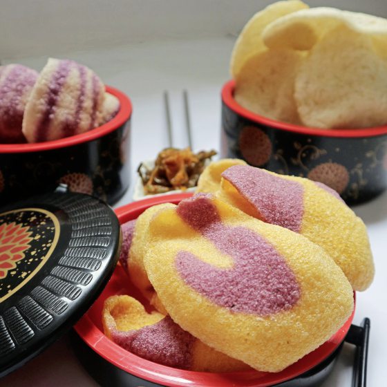 【​砂拉越独门年味／03】虾饼与阿渣，风味小吃最佳拍档