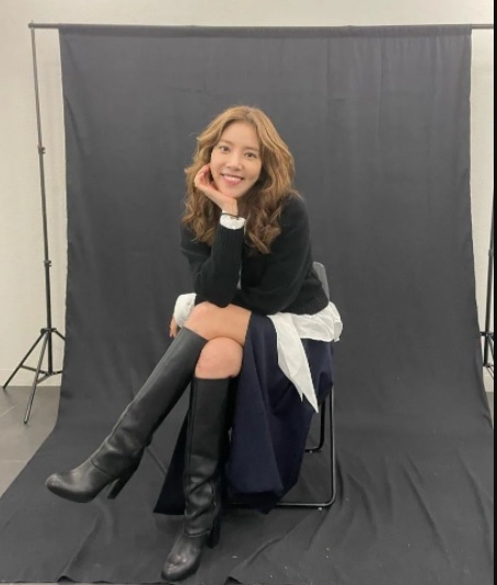 上月才认爱大5岁男友 孙淡妃亲笔信宣布5月结婚