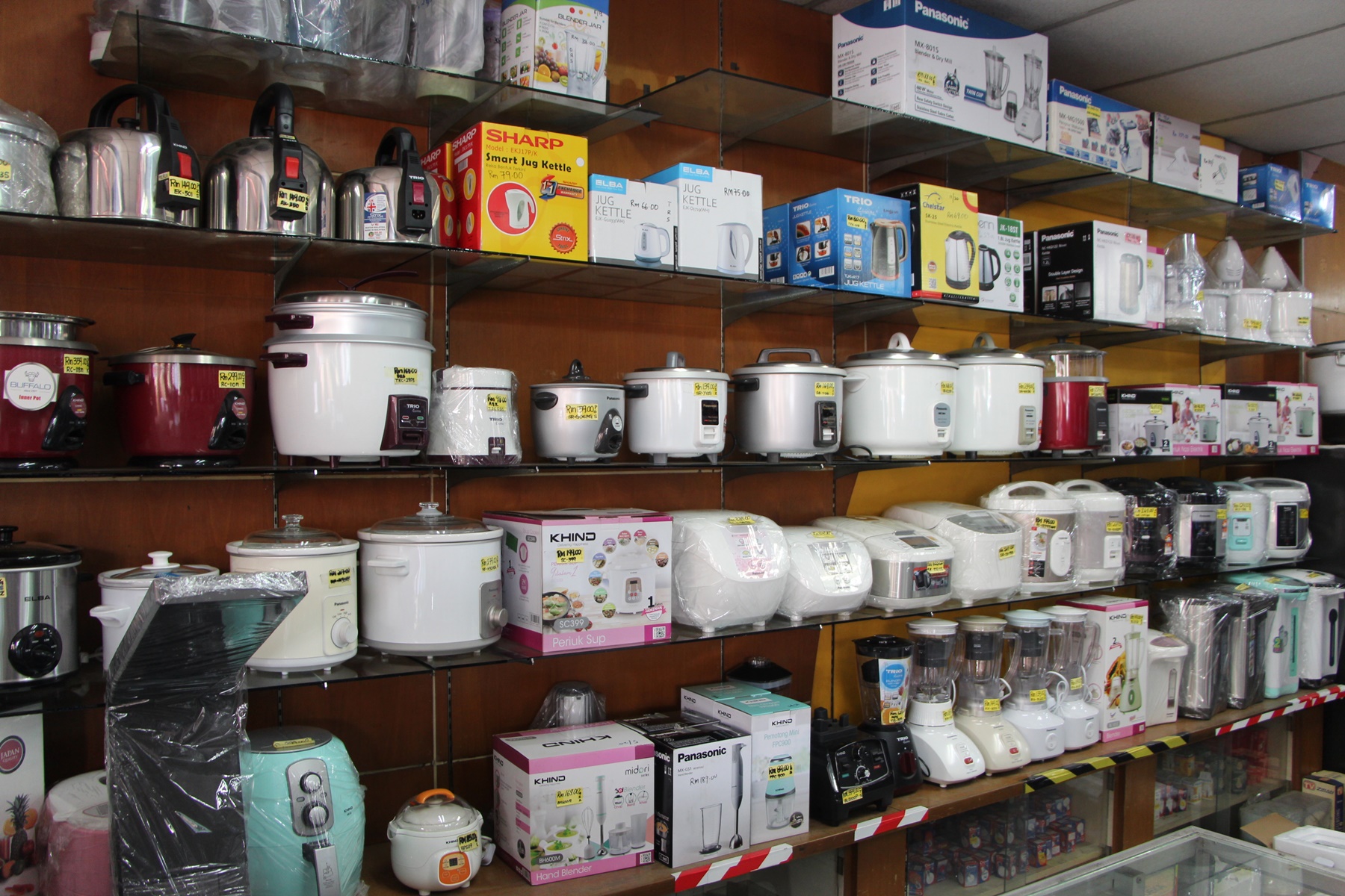 东：各种牌子电器已悄然涨价10至20%，人们农历新年要买贵货