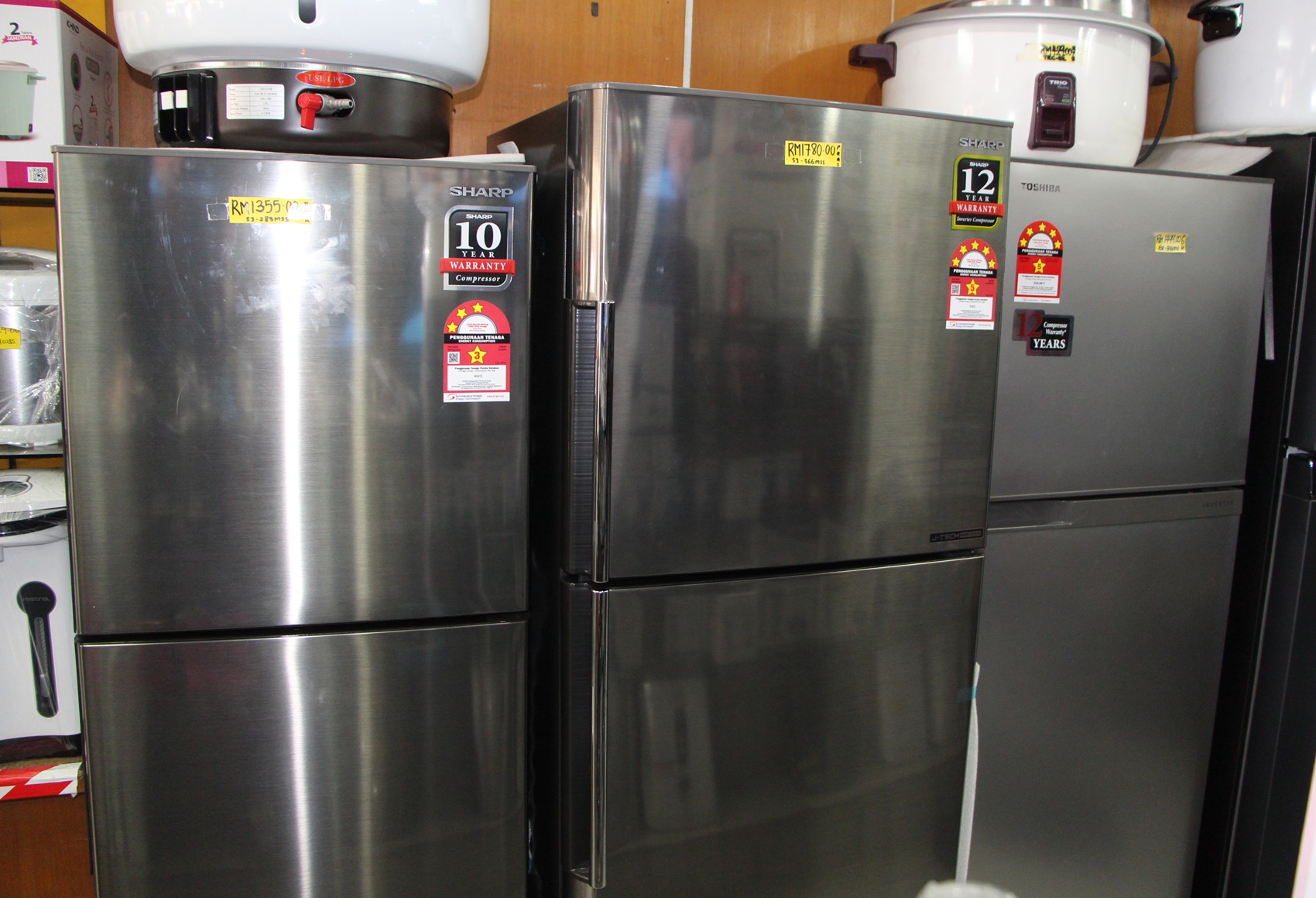 东：各种牌子电器已悄然涨价10至20%，人们农历新年要买贵货