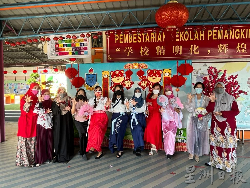 东:哥打峇鲁培植华小喜迎壬寅虎年,该校在农历新年来临之际,举办了一系列迎春活动贺年。