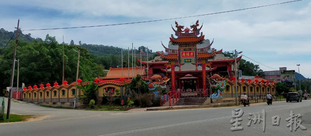 东：广福庙虎年新年布景