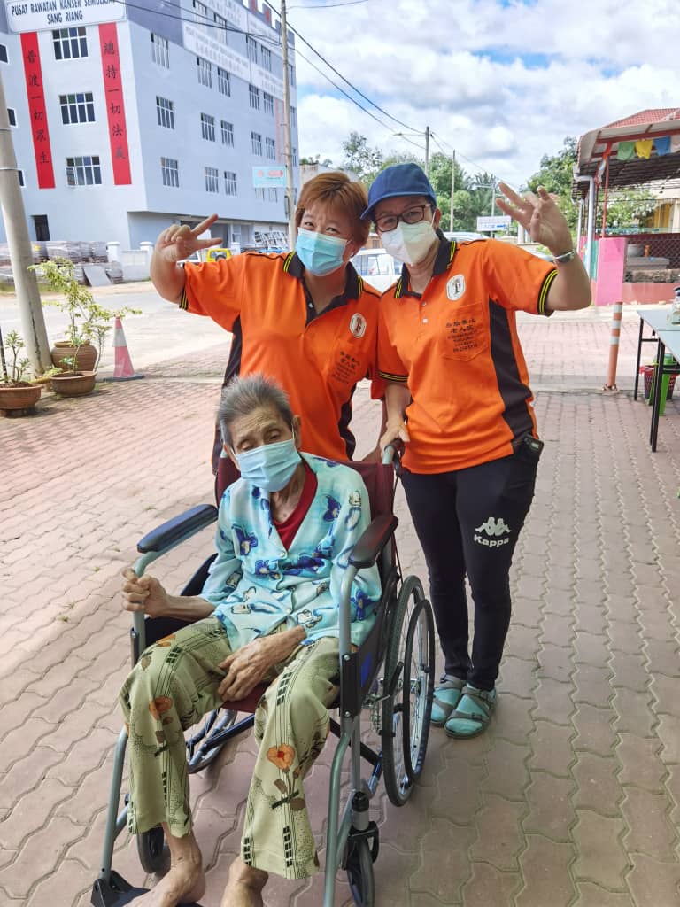 东:直凉老人院331人接种加强针