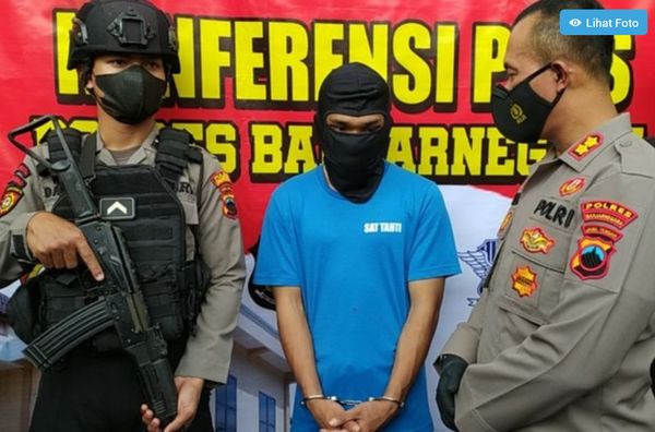 为抢手机玩手游 表哥砍死表弟弃尸悬崖