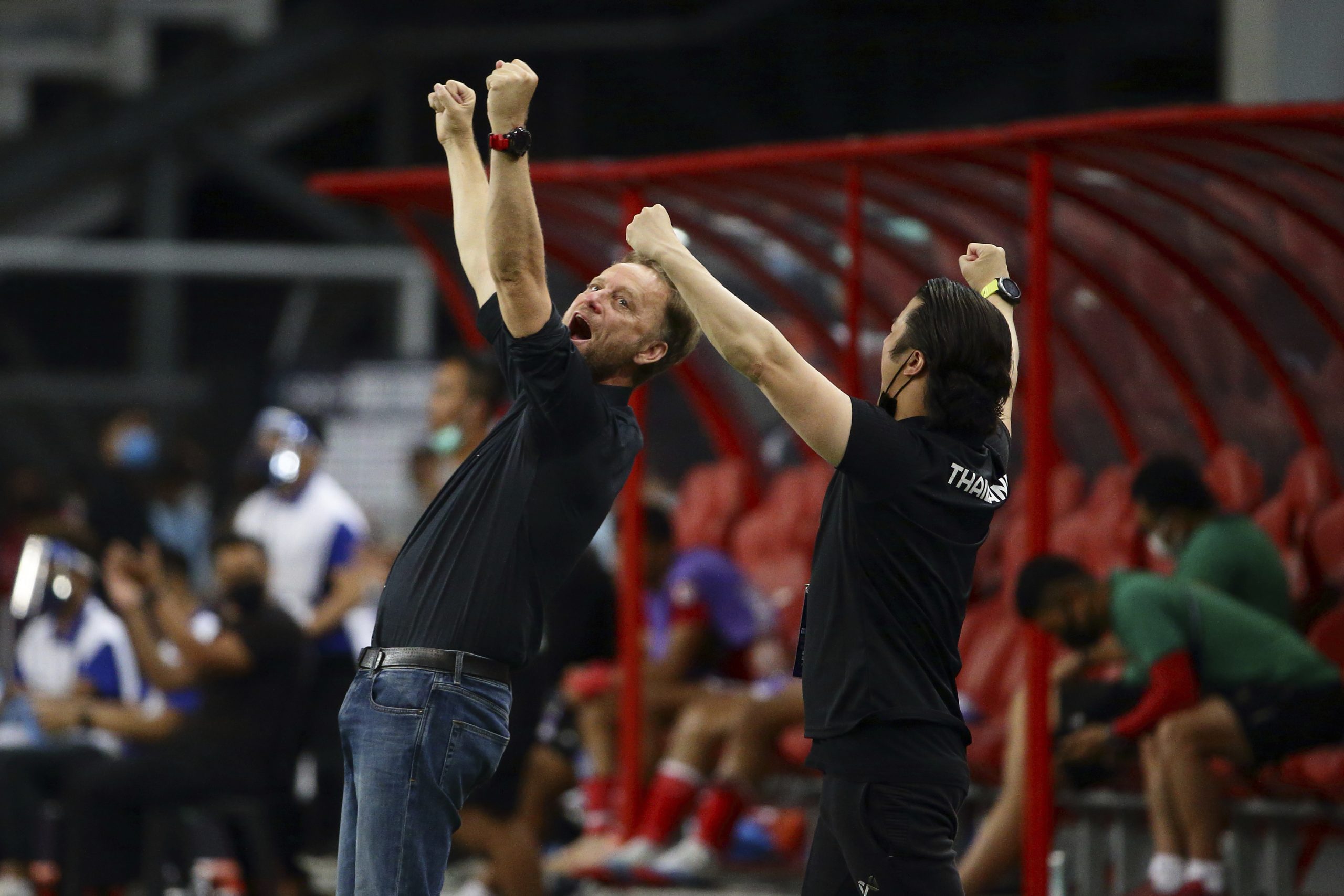 亚历山大：不仅仅想捧铃木杯  泰国朝更远大目标迈进