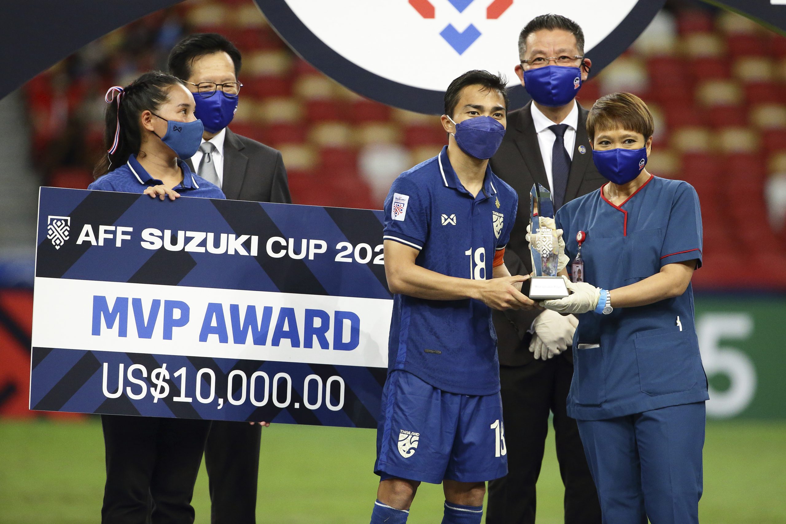 亚历山大：不仅仅想捧铃木杯  泰国朝更远大目标迈进