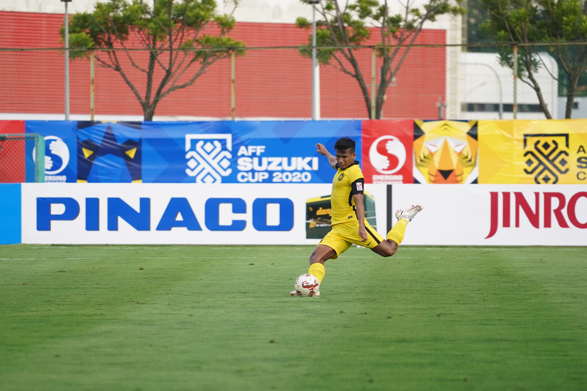 亚历山大：不仅仅想捧铃木杯  泰国朝更远大目标迈进