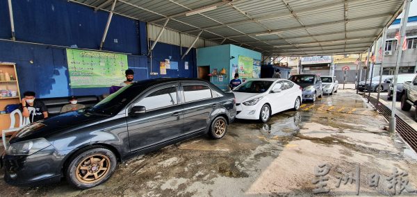 供FB／人要衣装 车也要新装，新年前夕 洗车店生意暴增