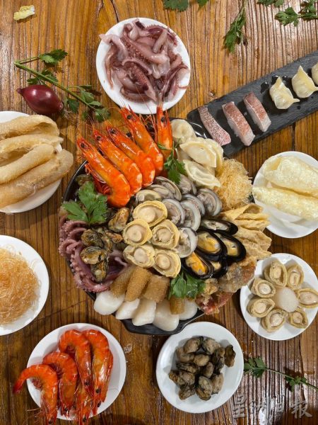 供FB/曾泠棌鱼业有限公司赞助RBM松鹤之夜,10份特级海鲜盆菜