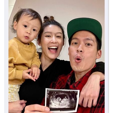 元旦报喜“一家四口”   许孟哲再当爸