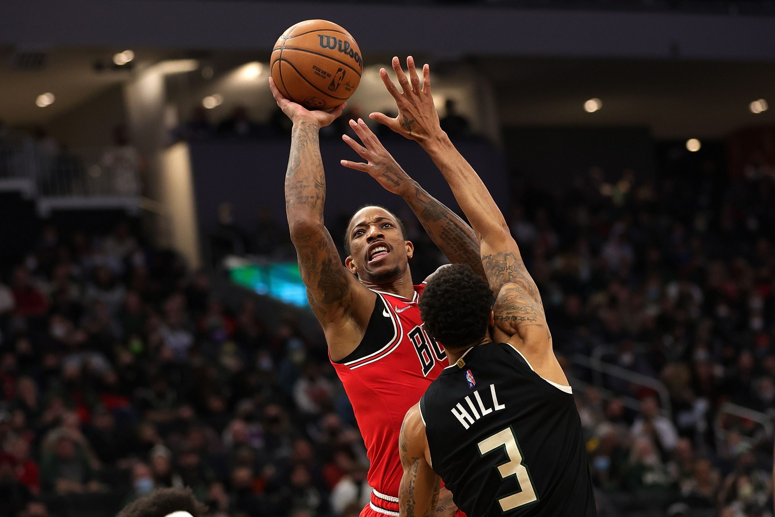 公牛（热火）双双落败  篮网乘虚夺东部榜首