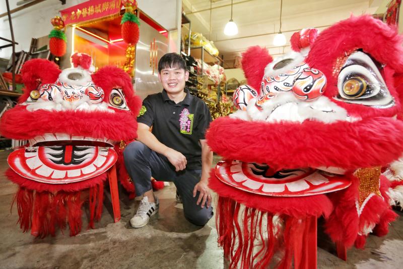 农历新年醒狮团采青出队数量锐减　有业者出租醒狮与舞龙