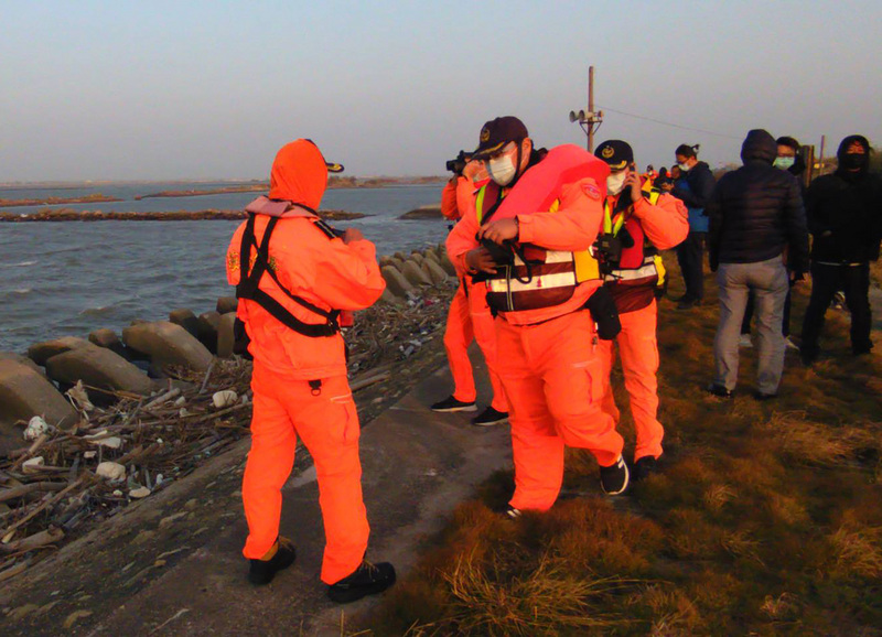 台湾空军F-16战机失联　　　证实坠海