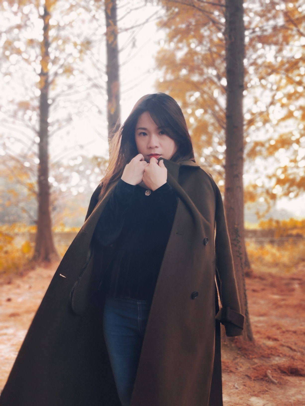 合照服务生被翻出“欠钱14年” 符琼音补送麻油鸡网赞有诚意