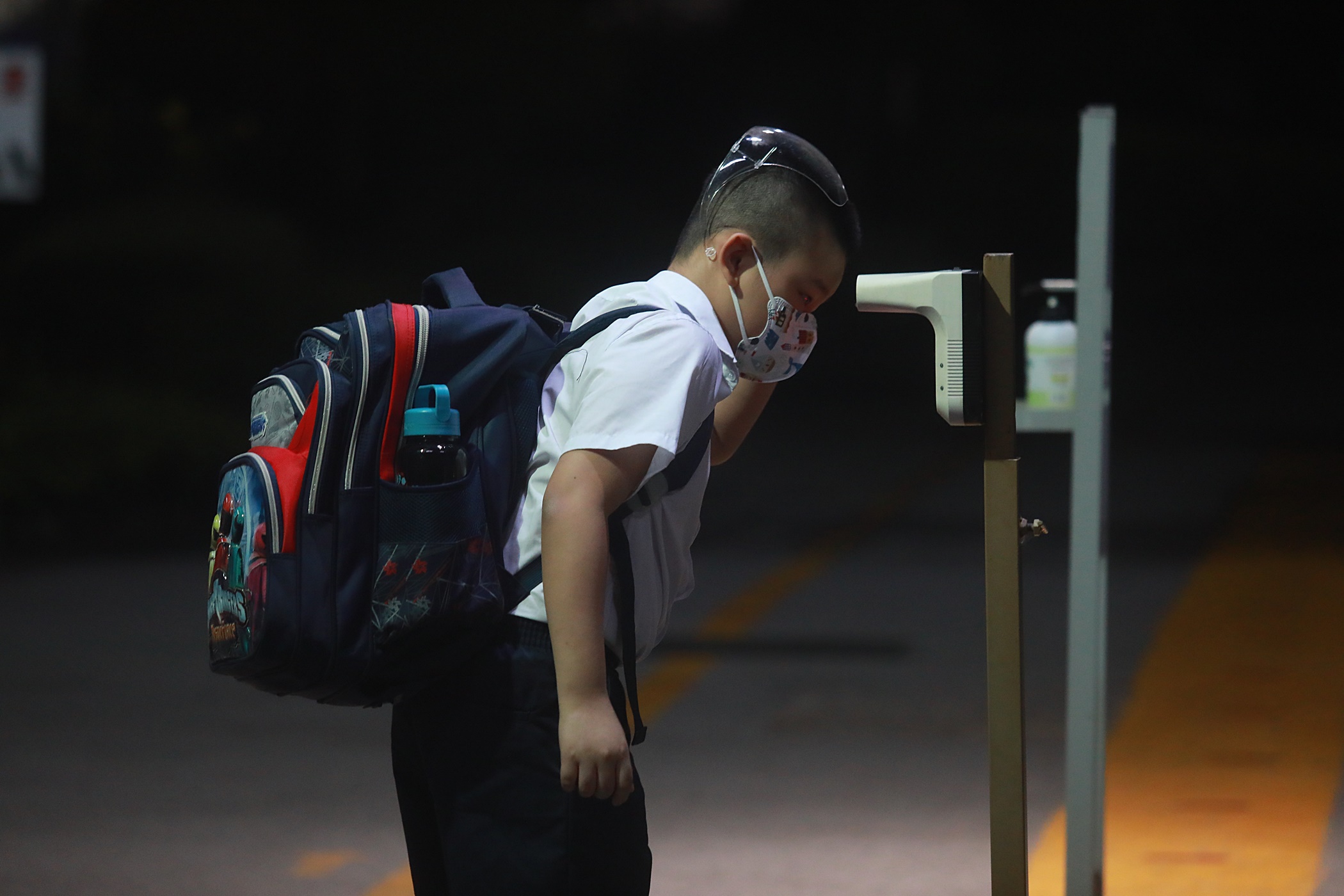 大都会封面/吉隆坡华小、巴生中学开课/13图+8图