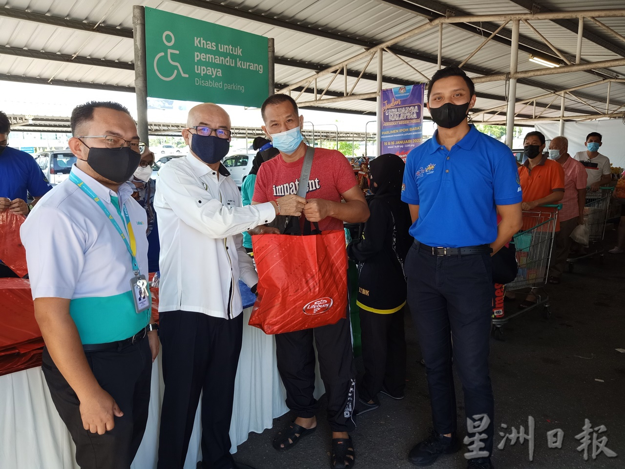 大霹雳时事焦点/新春近大马一家促销计划 芦柑和饮料大受欢迎