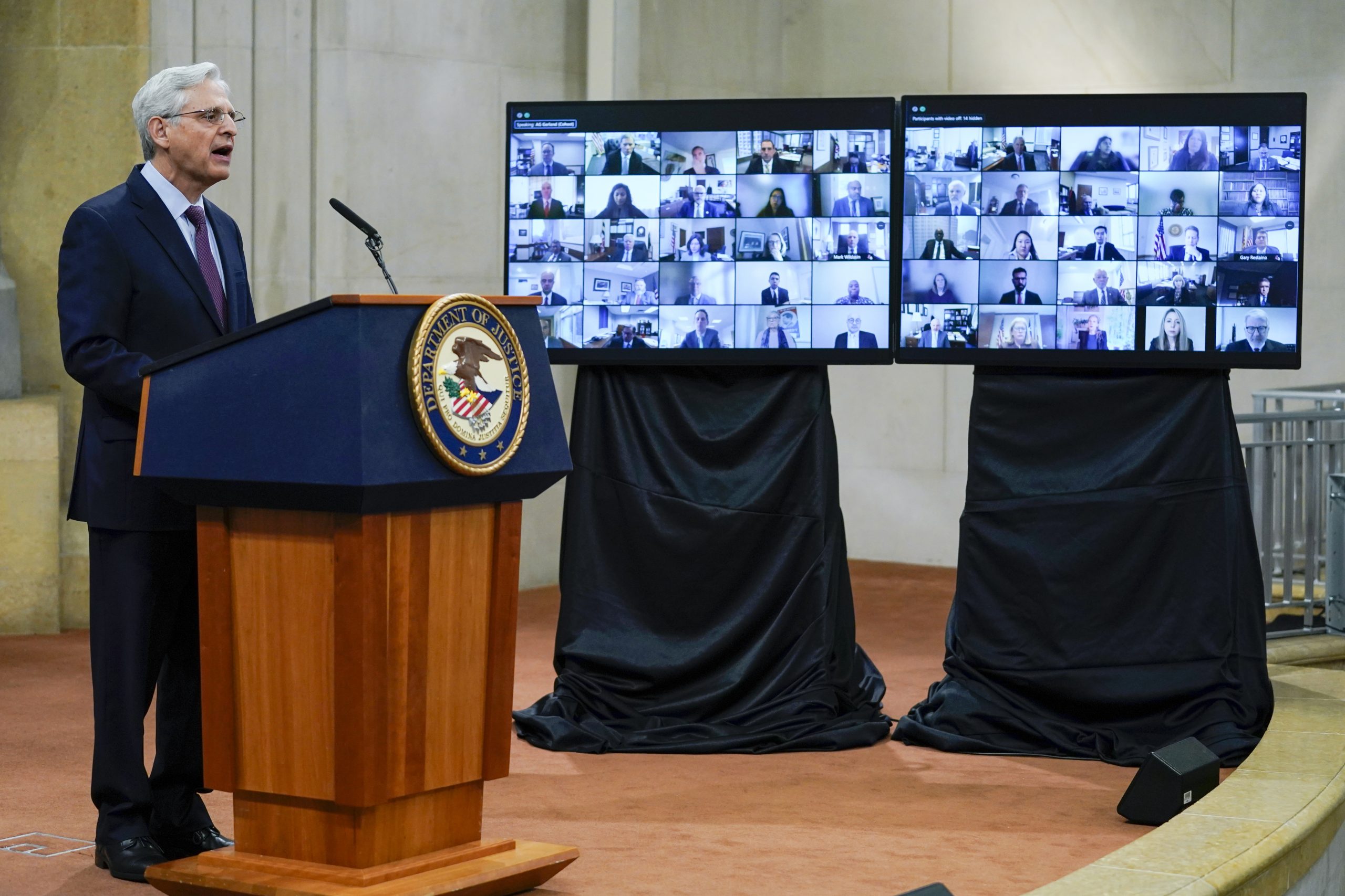 天下事    美司法部长：检察官将追究与国会骚乱有关的“任何层级”的人员 