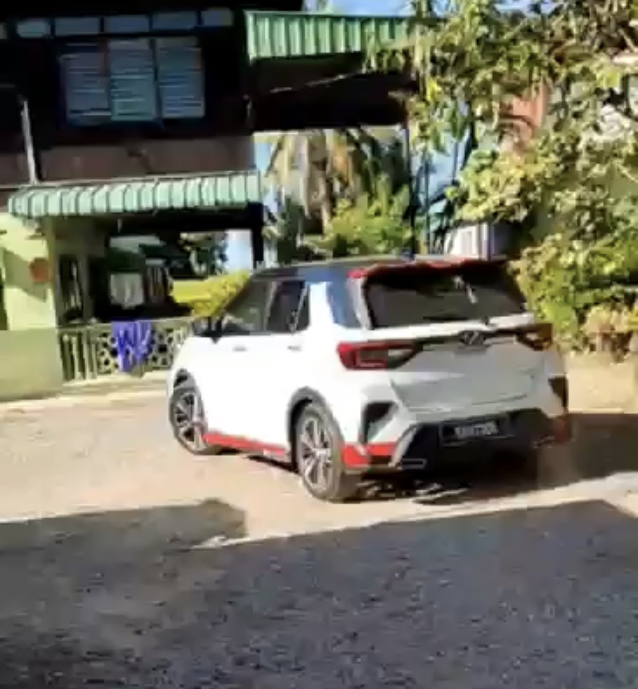 孕妇渴望坐白色Ativa 帖文疯传后愿望真的实现