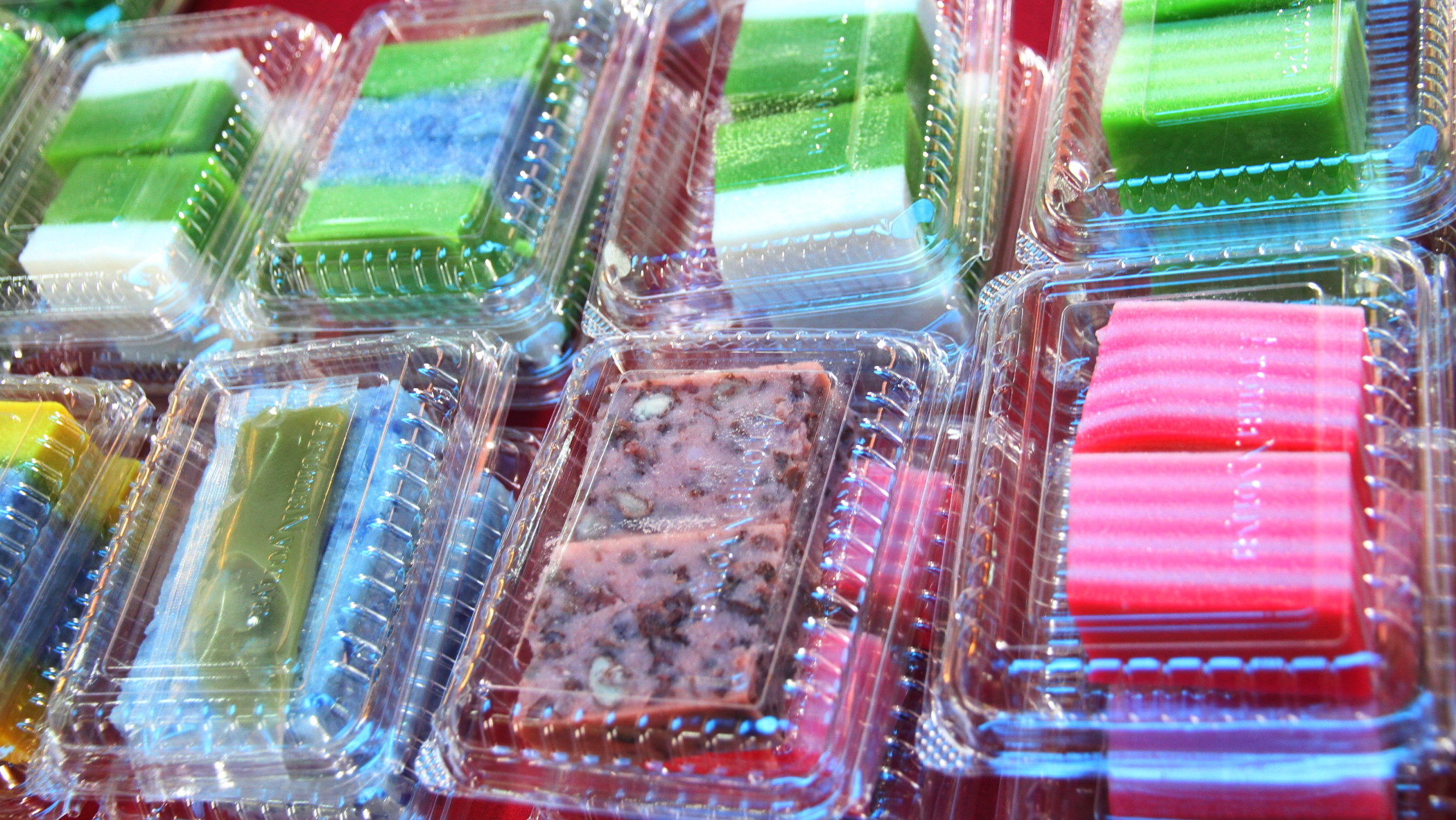 封面-大都会/跟进食物包装不能用订书针