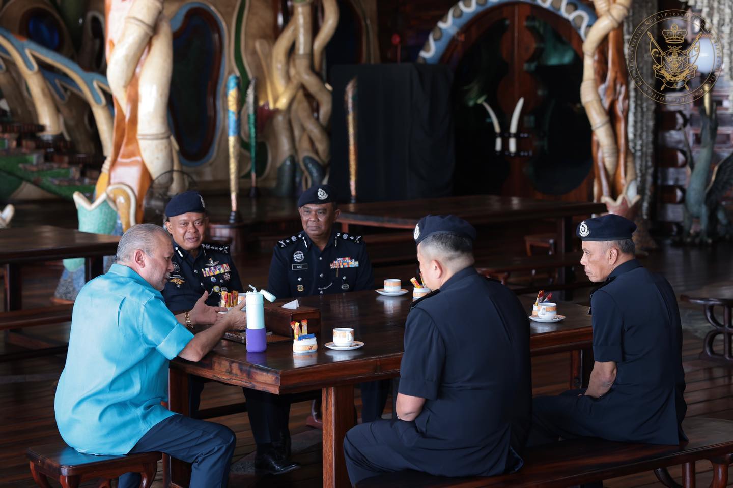 **已签发**柔：第二版头条：柔总警长觐见苏丹陛下，汇报柔警方州选准备工作