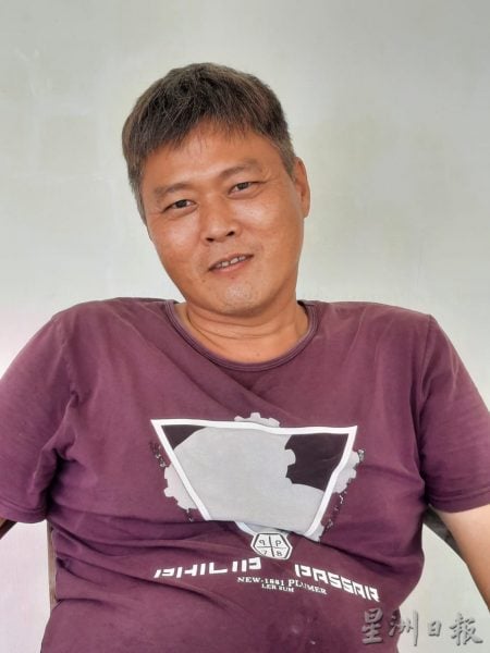 **已签发(请置头条)**柔:第二版头条:麻河中游段面对前后夹攻,4个地区发生水灾,逾200户受影响