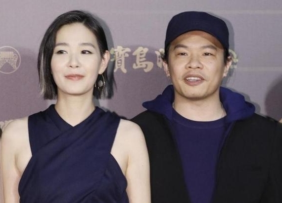 张悬2年半婚姻告吹  自爆要看心理医生