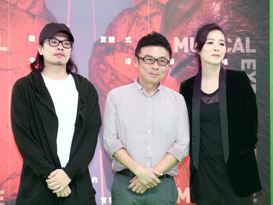 张悬2年半婚姻告吹  自爆要看心理医生