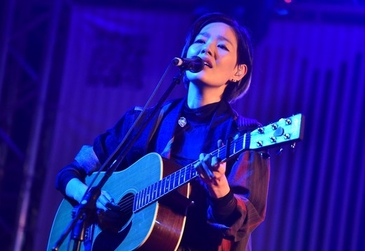 张悬无预警宣布离婚！结束短命2年半婚